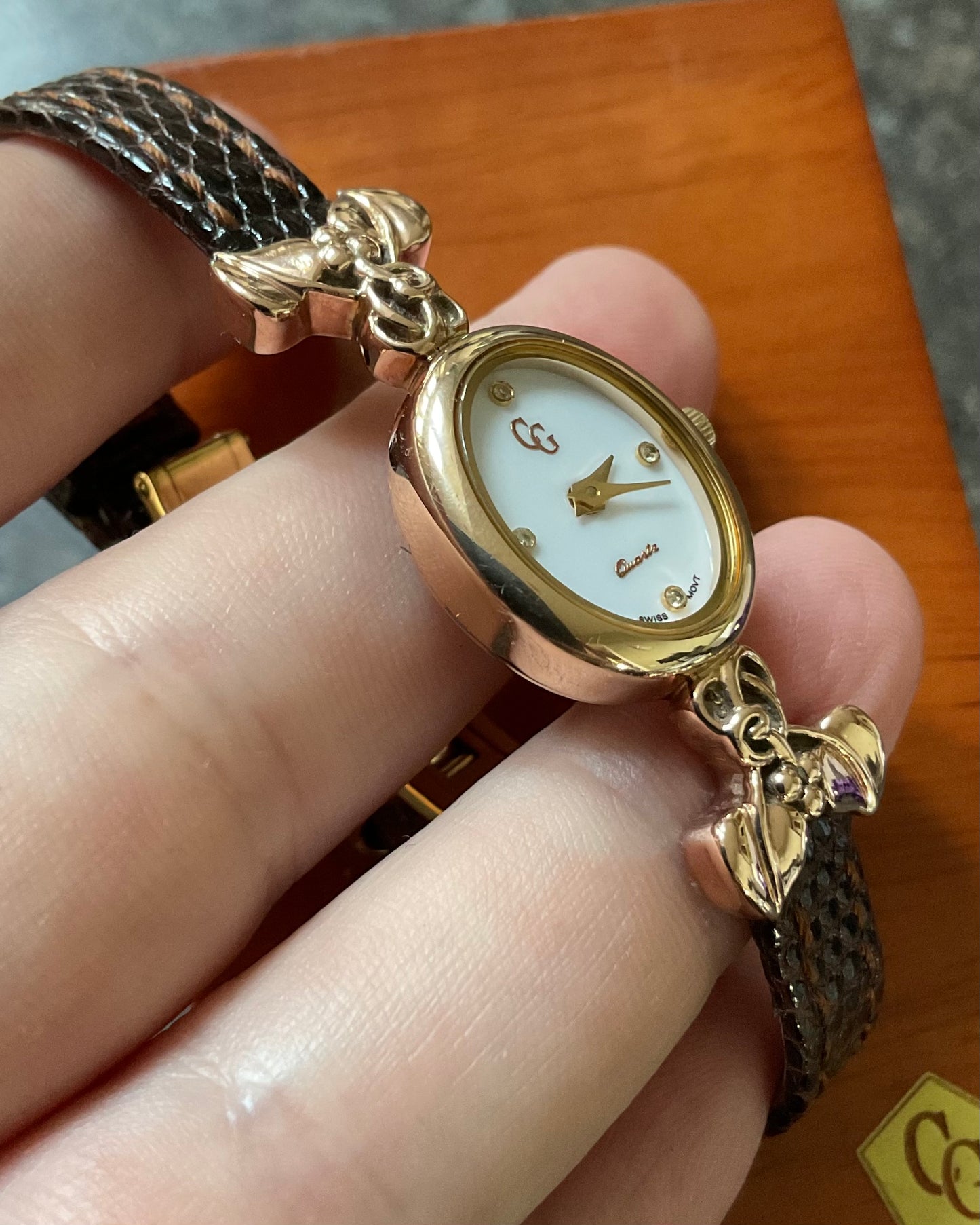 Clogau 9ct Tree of Life Diamond accent watch with original genuine leather strap and wooden box