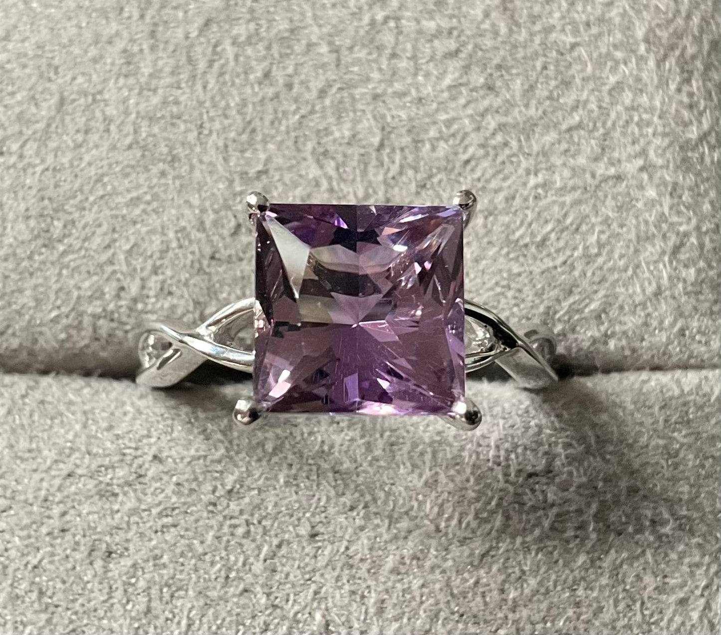 925 Amethyst square cut 9mm solitaire ring with crossover shoulders size P1/2