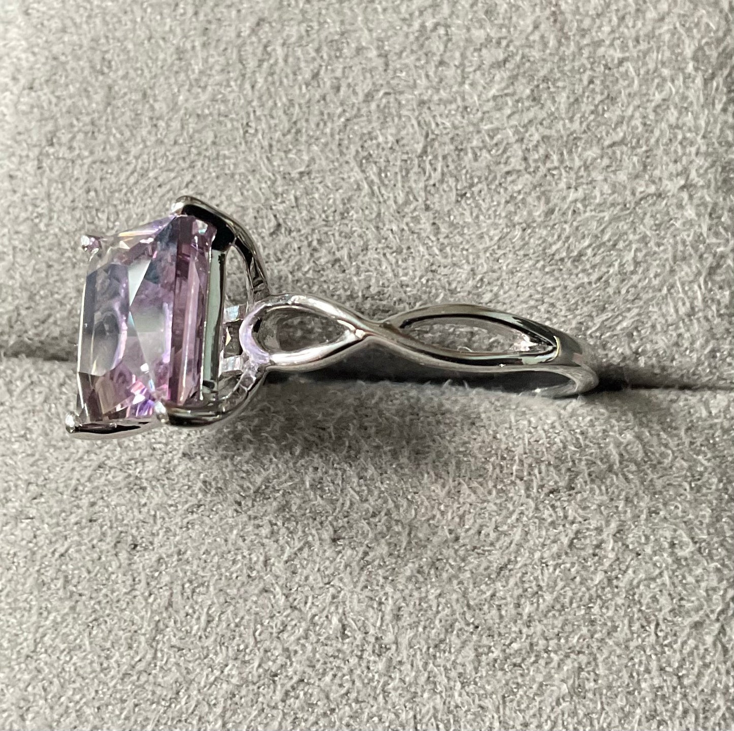 925 Amethyst square cut 9mm solitaire ring with crossover shoulders size P1/2
