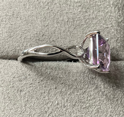 925 Amethyst square cut 9mm solitaire ring with crossover shoulders size P1/2