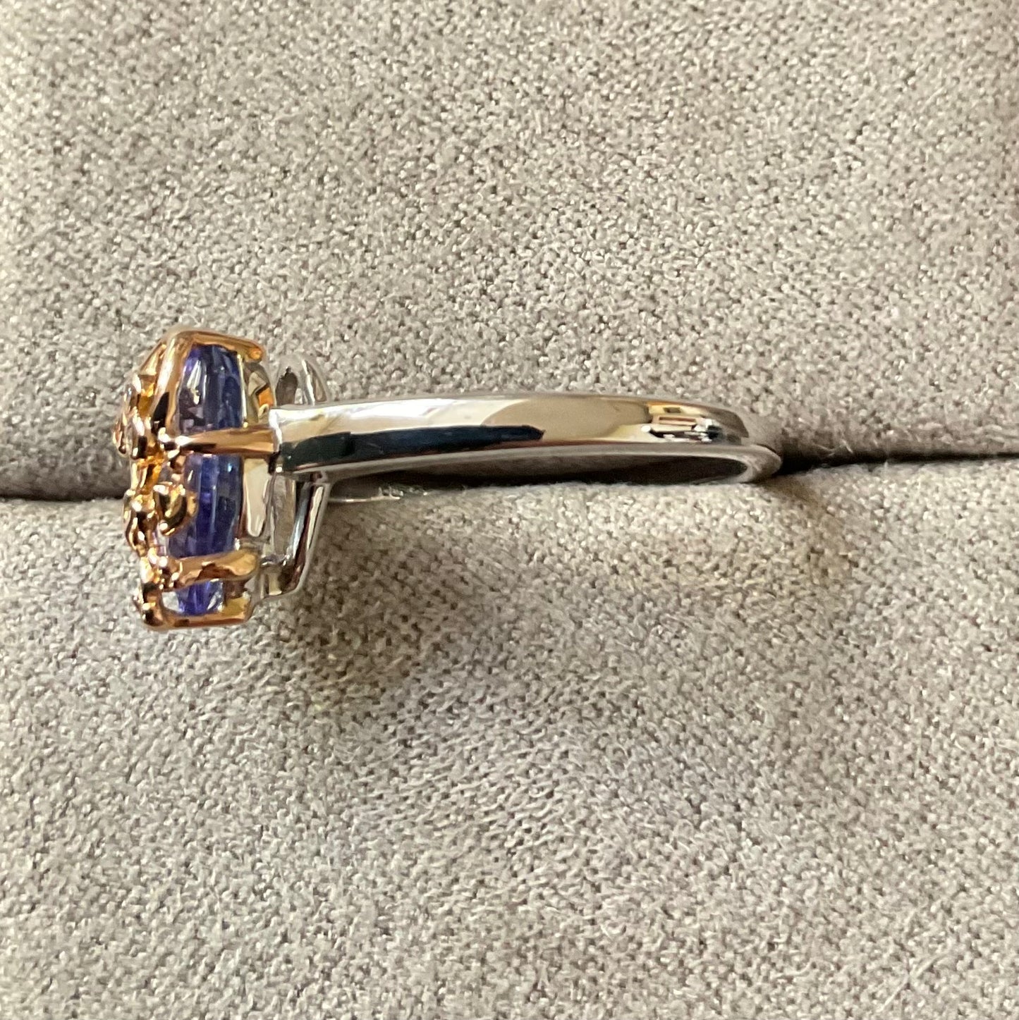 Clogau 18ct Tanzanite and Diamond Tree of Life Solitaire ring size N in white gold