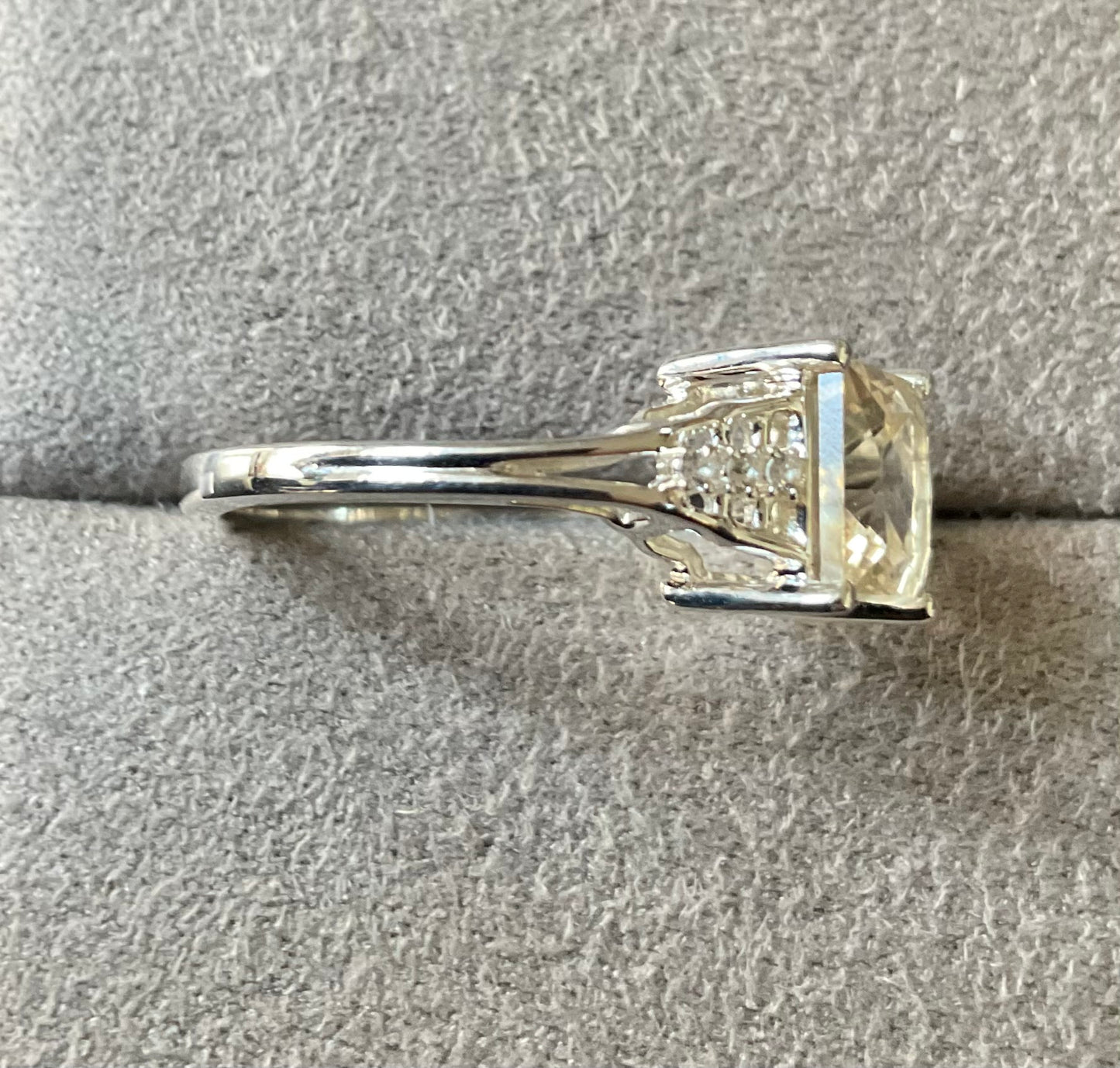925 square cut Serenite and Zircon ring size N1/2 sterling silver