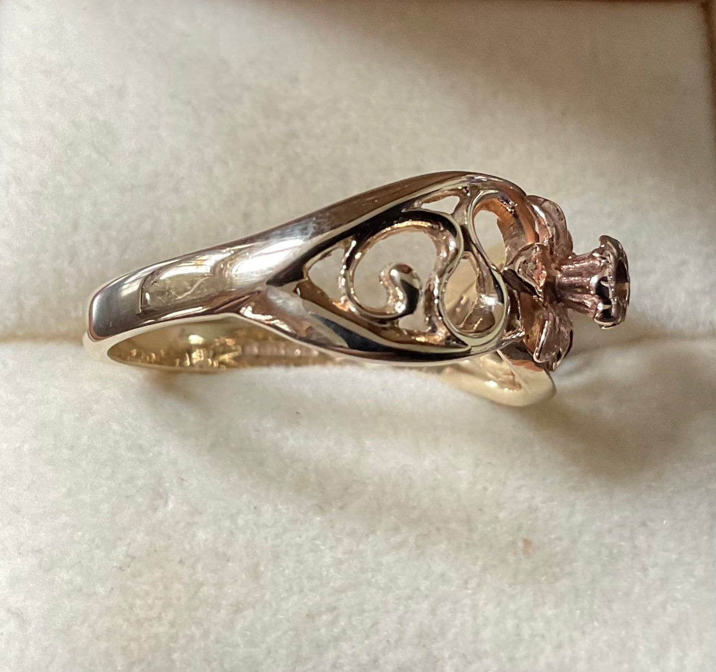 Vintage Clogau 9ct Daffodil ring yellow and rose gold size Q1/2 hallmarked 1993