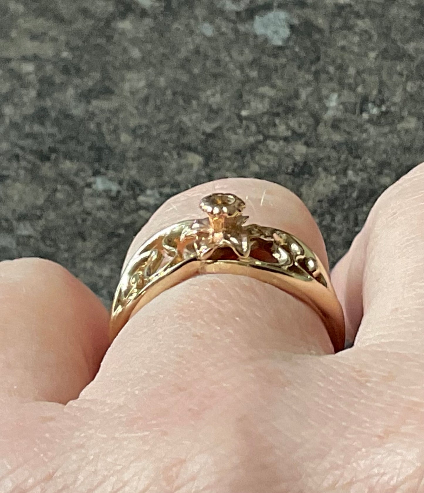 Vintage Clogau 9ct Daffodil ring yellow and rose gold size Q1/2 hallmarked 1993