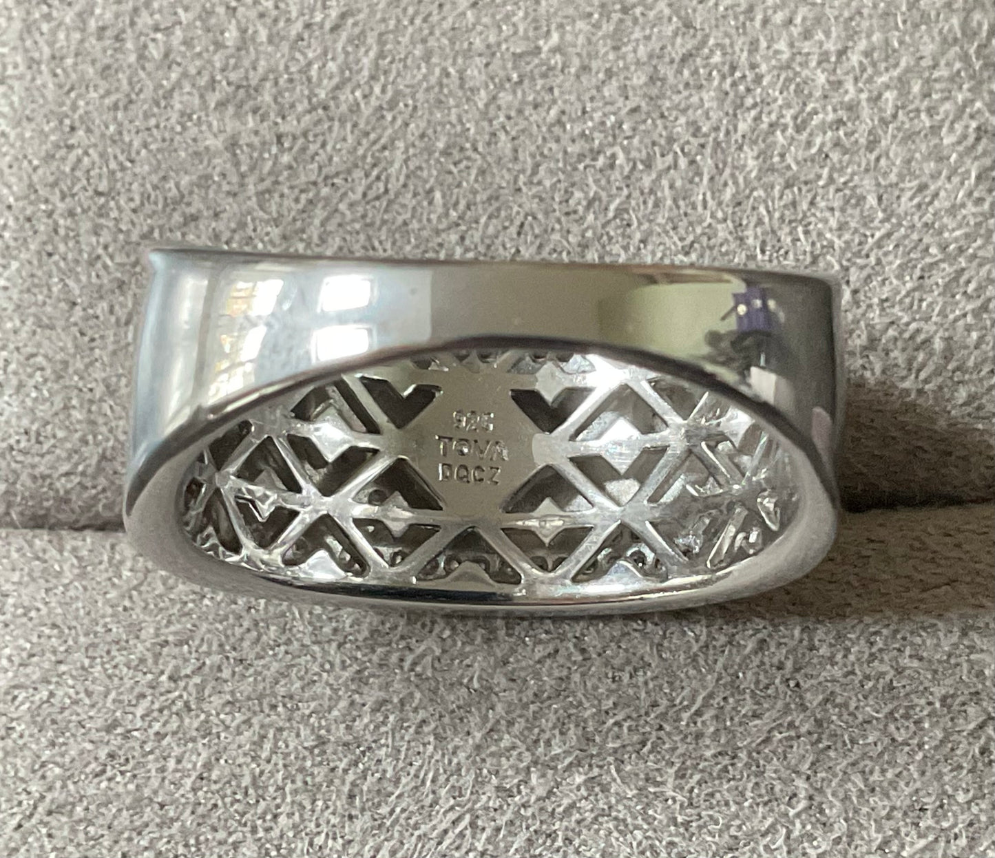 925 Love TOVA Elephant Diamonique ring size U 9.22g Sterling silver