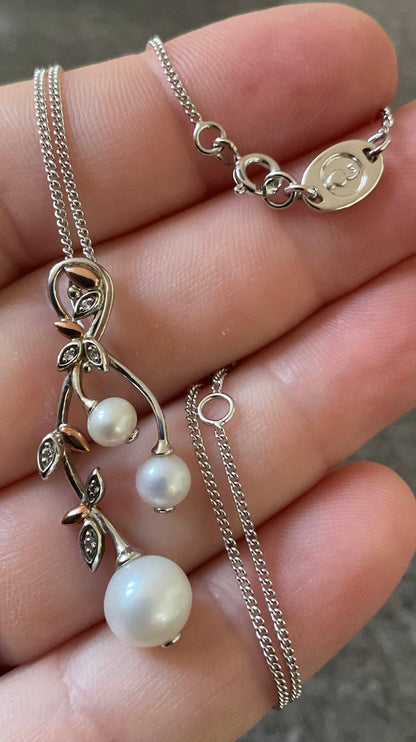 Clogau Lily of the Valley Pearl 18-22” necklace & earrings set, in silver & rose gold