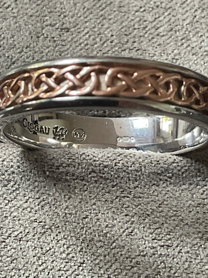 Royal Clogau silver Annwyl slim channel ring Unisex size S with rose gold Celtic detailing