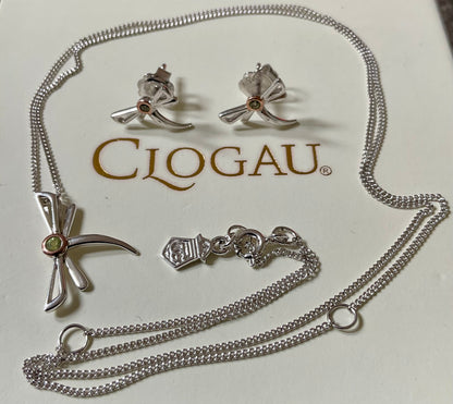 Clogau Damselfly Peridot 18-22” necklace and earrings set in silver and rose gold
