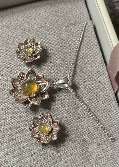 Clogau Lotus Flower Opal earrings (£150) & 18-22” necklace (£150) set (£275) Pink & White topaz