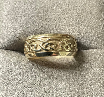 Unisex Clogau 9ct Annwyl Celtic 8mm wide band ring size M1/2 yellow gold
