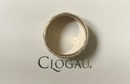 Unisex Clogau 9ct Annwyl Celtic 8mm wide band ring size M1/2 yellow gold