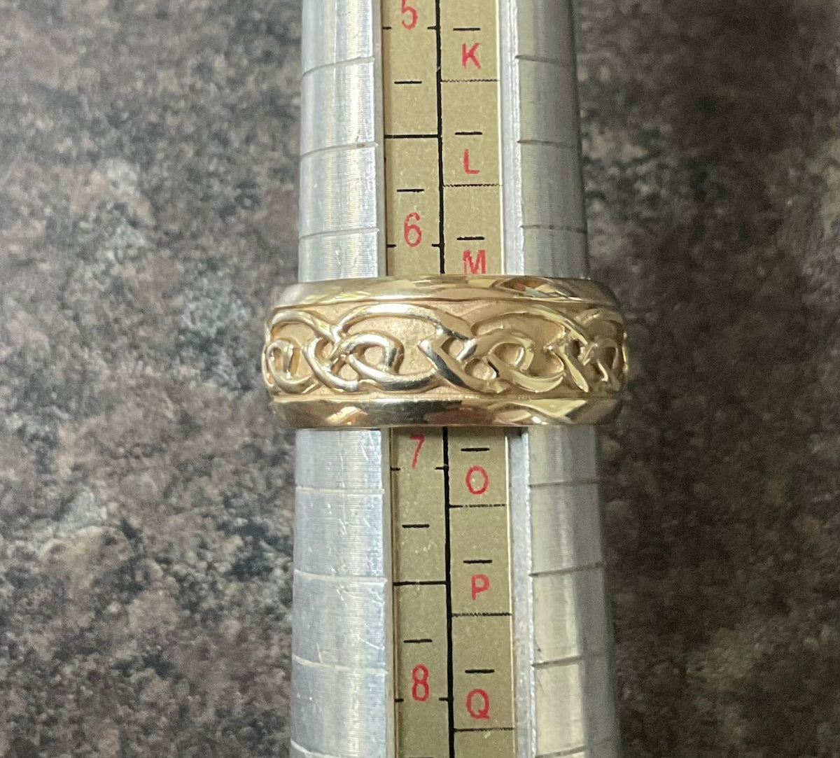 Unisex Clogau 9ct Annwyl Celtic 8mm wide band ring size M1/2 yellow gold