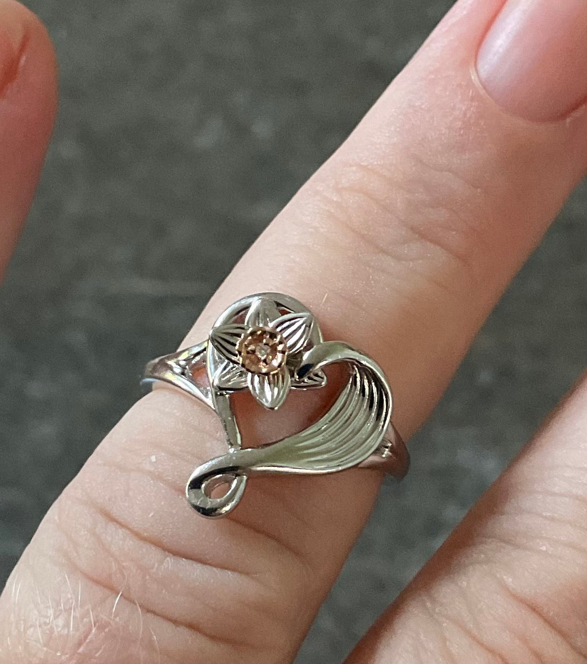 Clogau Daffodil Heart Diamond ring size M in silver and rose gold