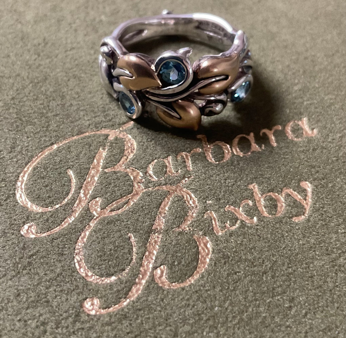 Barbara Bixby Blue Topaz 925 & 18K gold vine leaf ring size O 6.5g Original Box