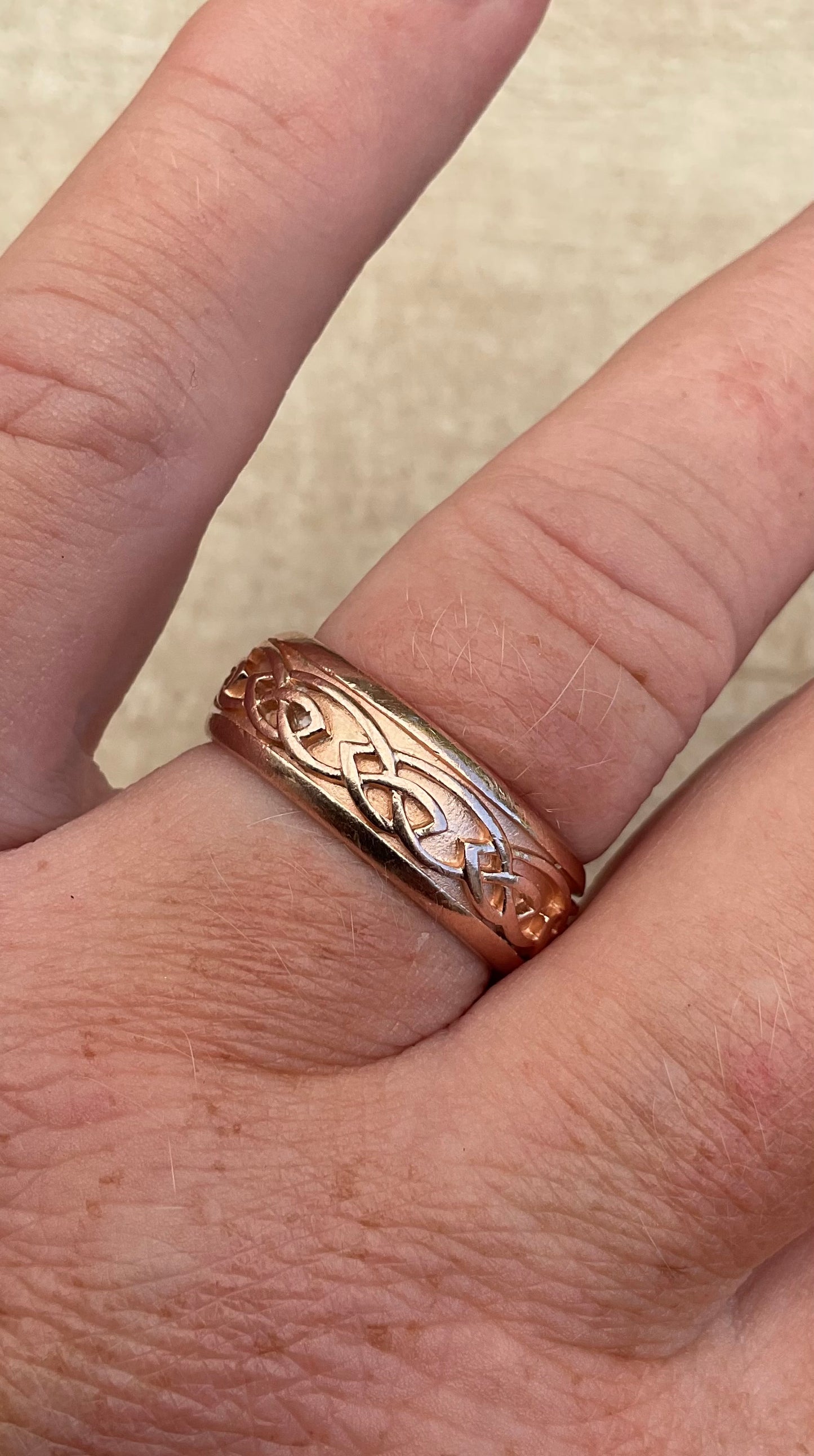 Clogau 9ct Rose Gold Wide Annwyl 8mm wedding band ring size T1/2 Unisex ladies Gentlemen