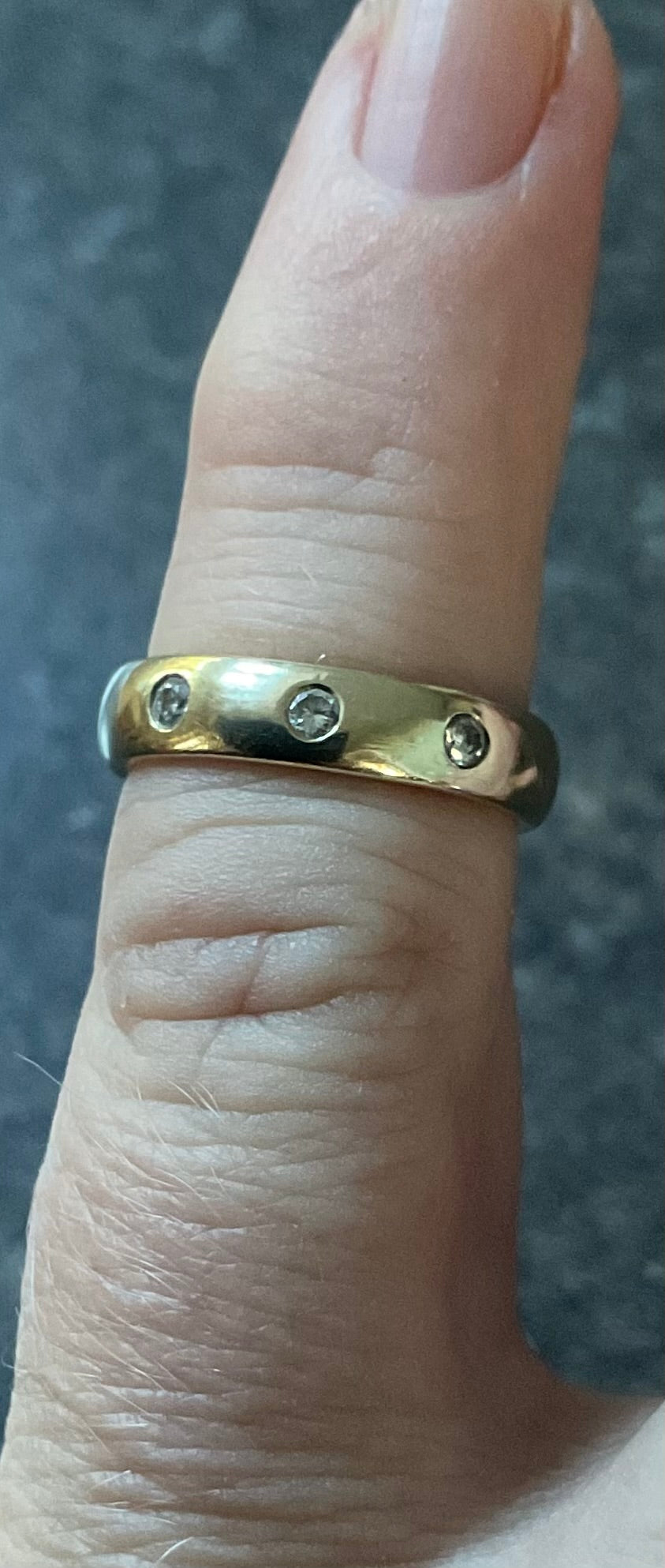 Clogau 9ct Cariad 3 Diamond Wedding Band ring size J in yellow gold
