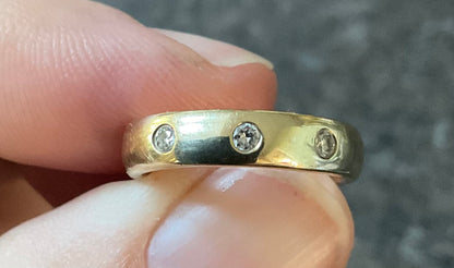 Clogau 9ct Cariad 3 Diamond Wedding Band ring size J in yellow gold
