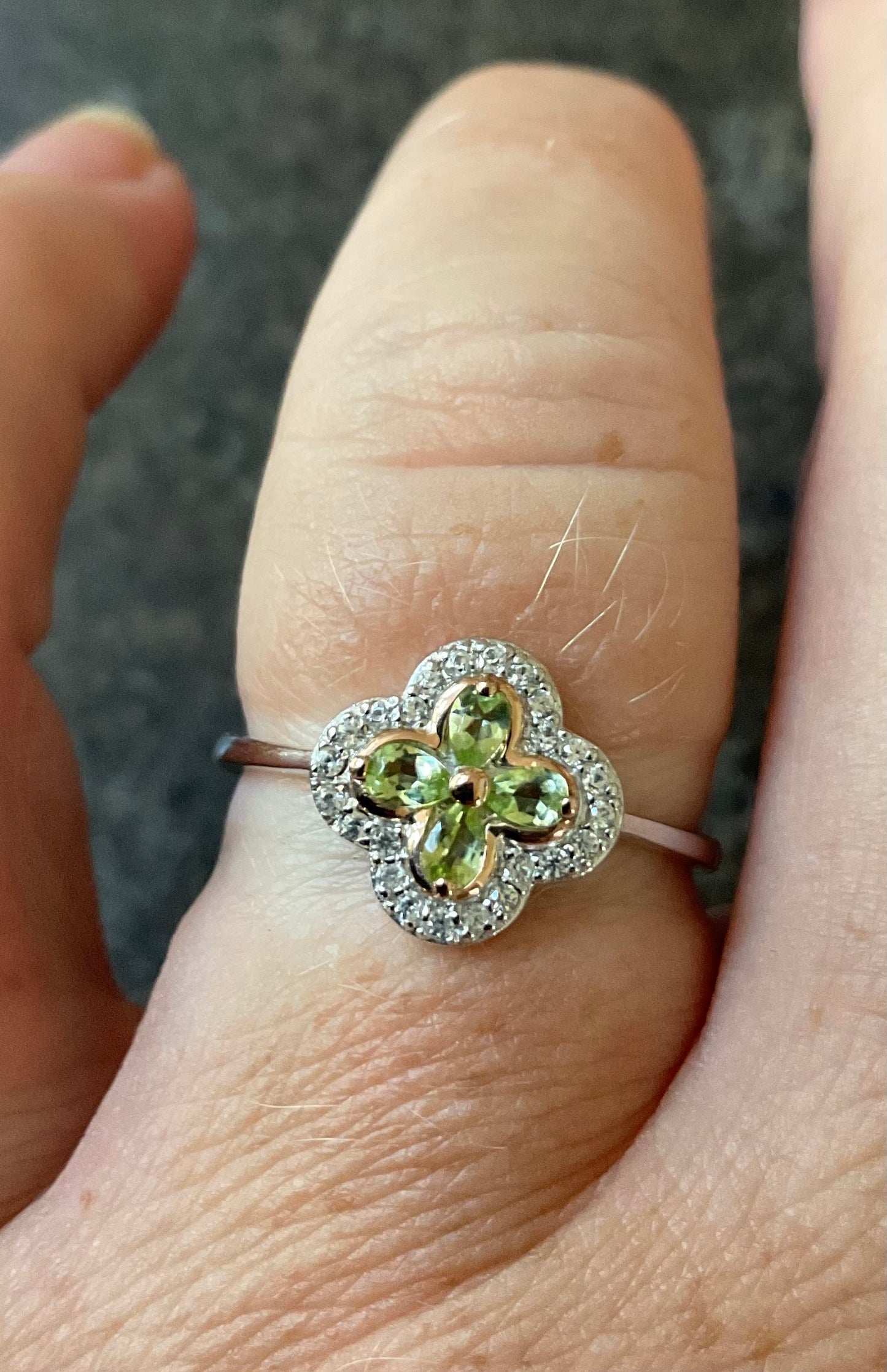 Clogau Peridot Tudor Court ring size P silver and rose gold