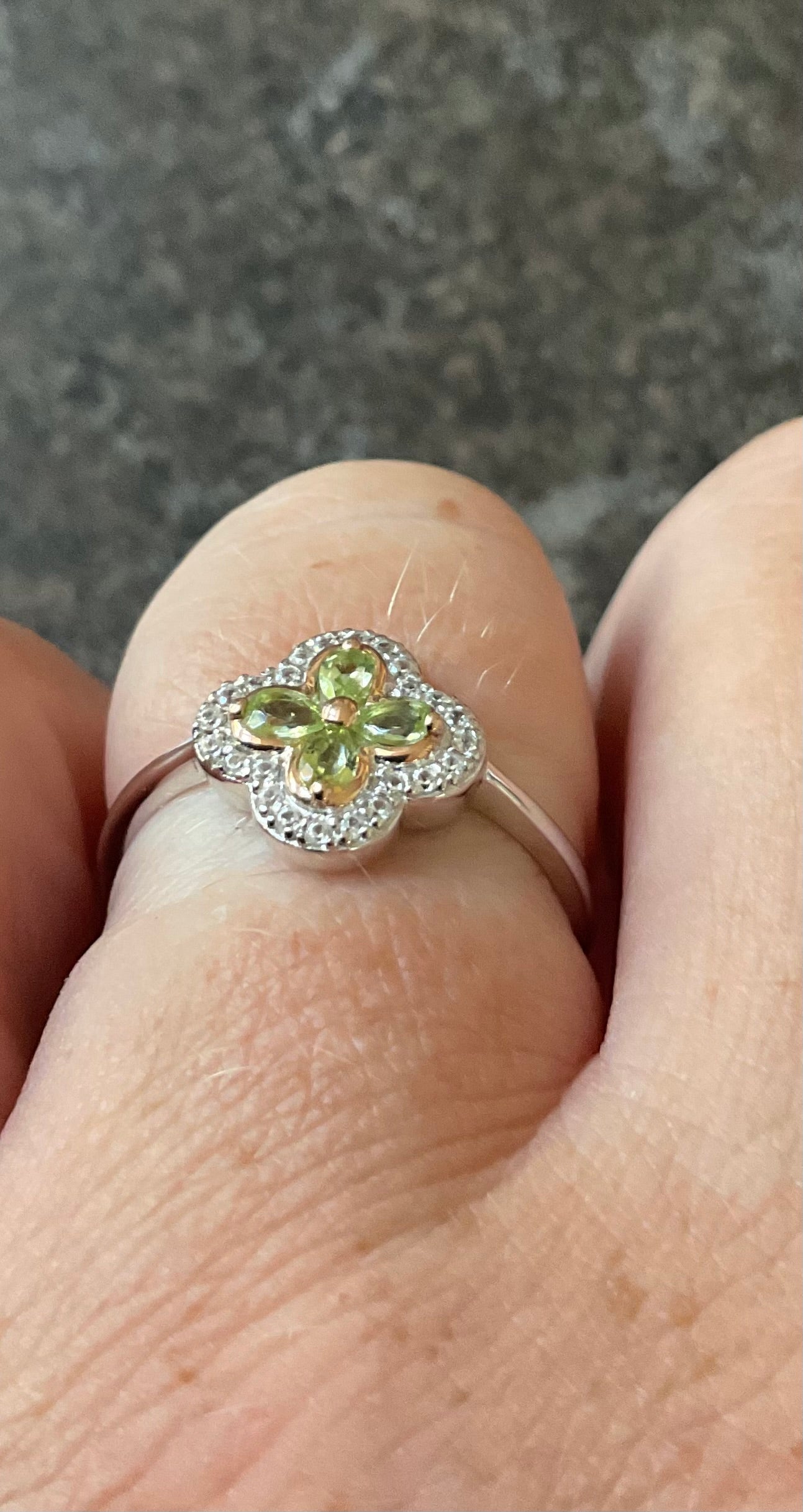 Clogau Peridot Tudor Court ring size P silver and rose gold