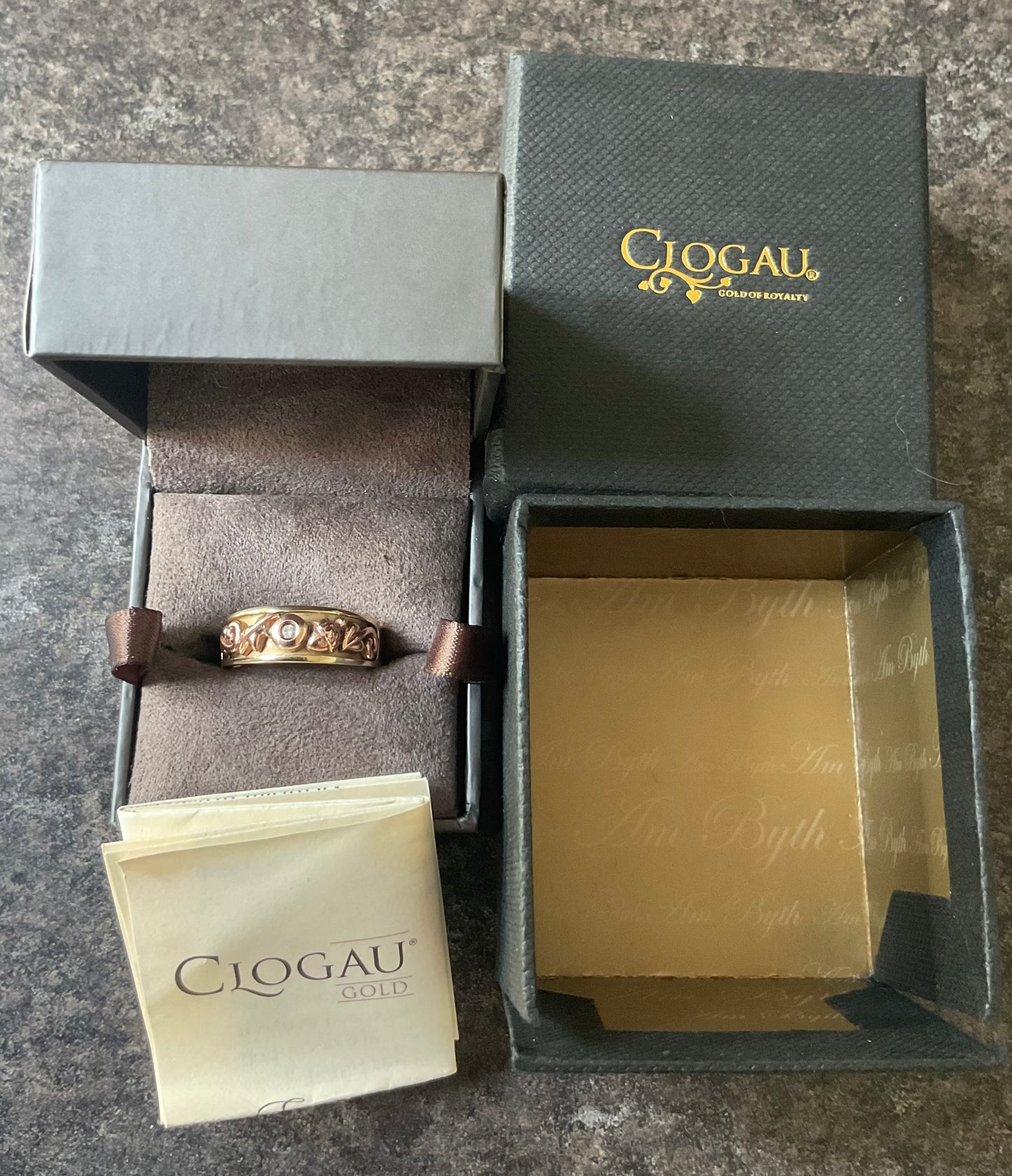 Limited Edition Clogau 9ct Diamond Royal Oak ‘DATHLU’ ring size K yellow and rose gold number 52/2013 4.64g