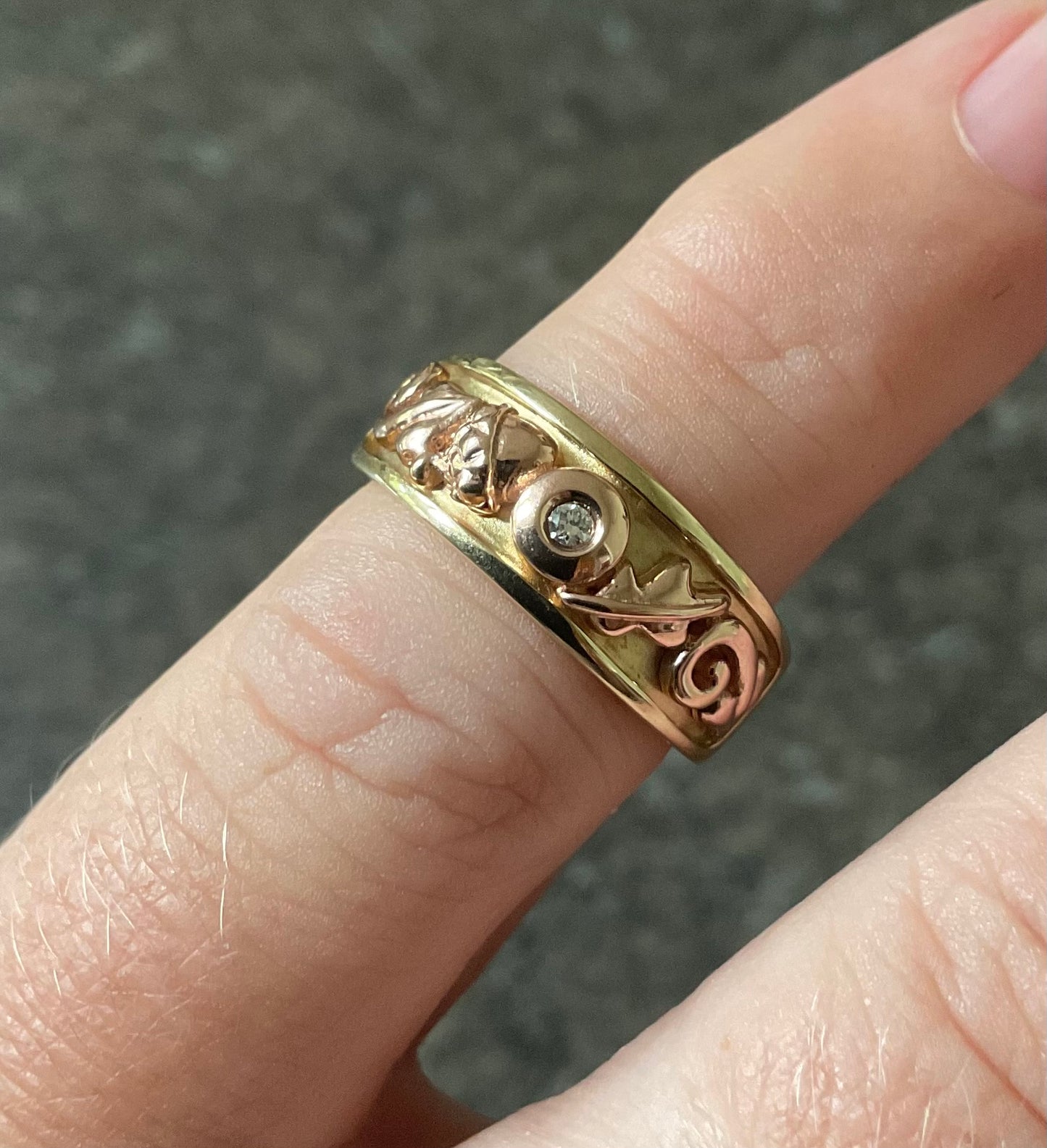 Limited Edition Clogau 9ct Diamond Royal Oak ‘DATHLU’ ring size K yellow and rose gold number 52/2013 4.64g