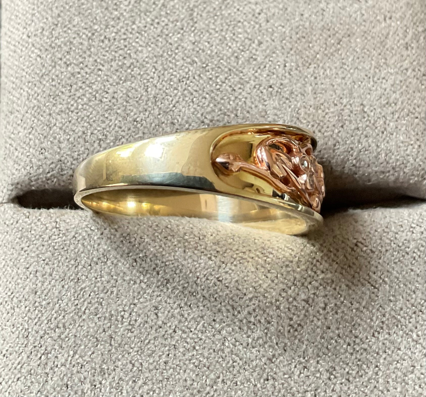 Clogau 9ct Diamond Cariad Am Byth ring size U in yellow & rose gold to commemorate the wedding of Prince William to Kate Middleton 4. 72g