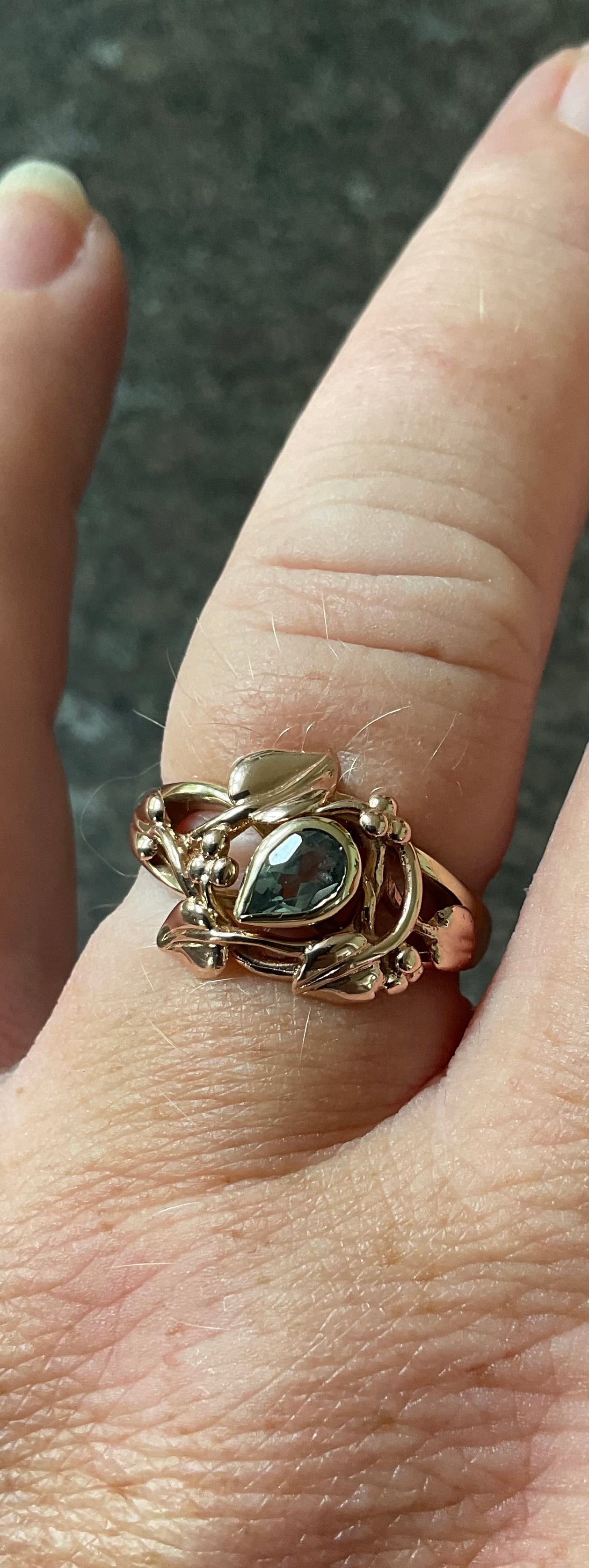 Vintage Clogau 9ct Tree of life Aquamarine Birthstone ring size P1/2 in yellow and rose gold 4.13g