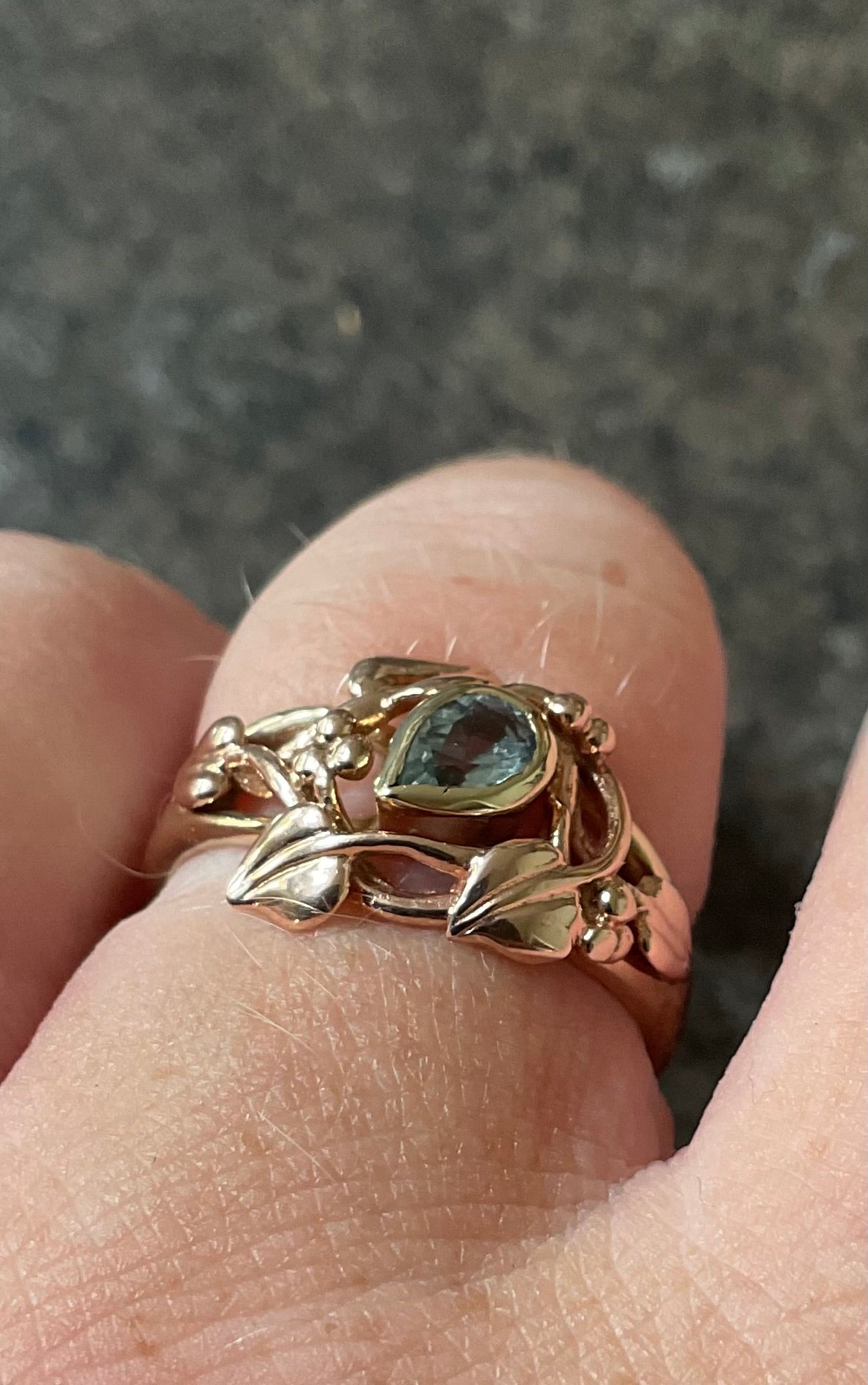Vintage Clogau 9ct Tree of life Aquamarine Birthstone ring size P1/2 in yellow and rose gold 4.13g