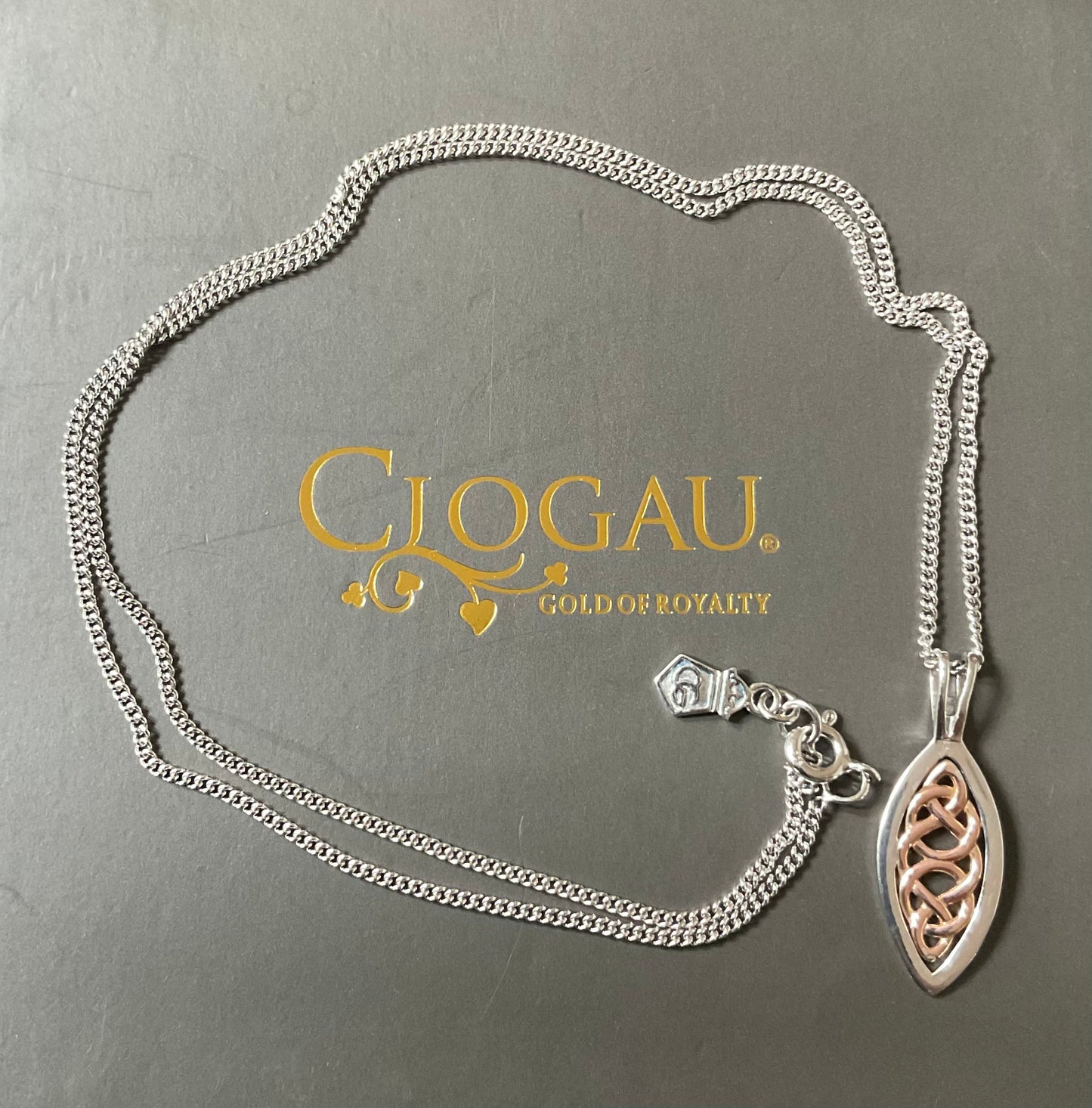 Clogau Queen Eleanor elliptical pendant necklace 18” silver and rose gold