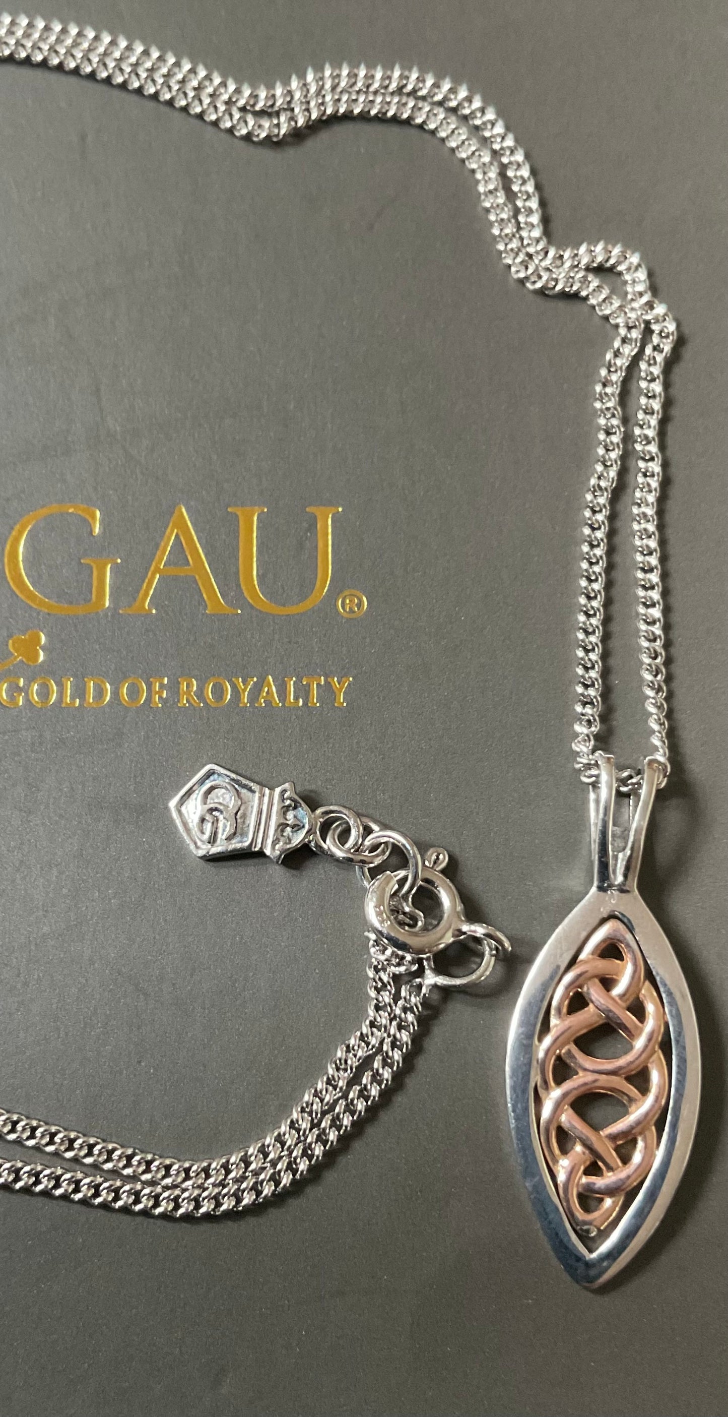 Clogau Queen Eleanor elliptical pendant necklace 18” silver and rose gold