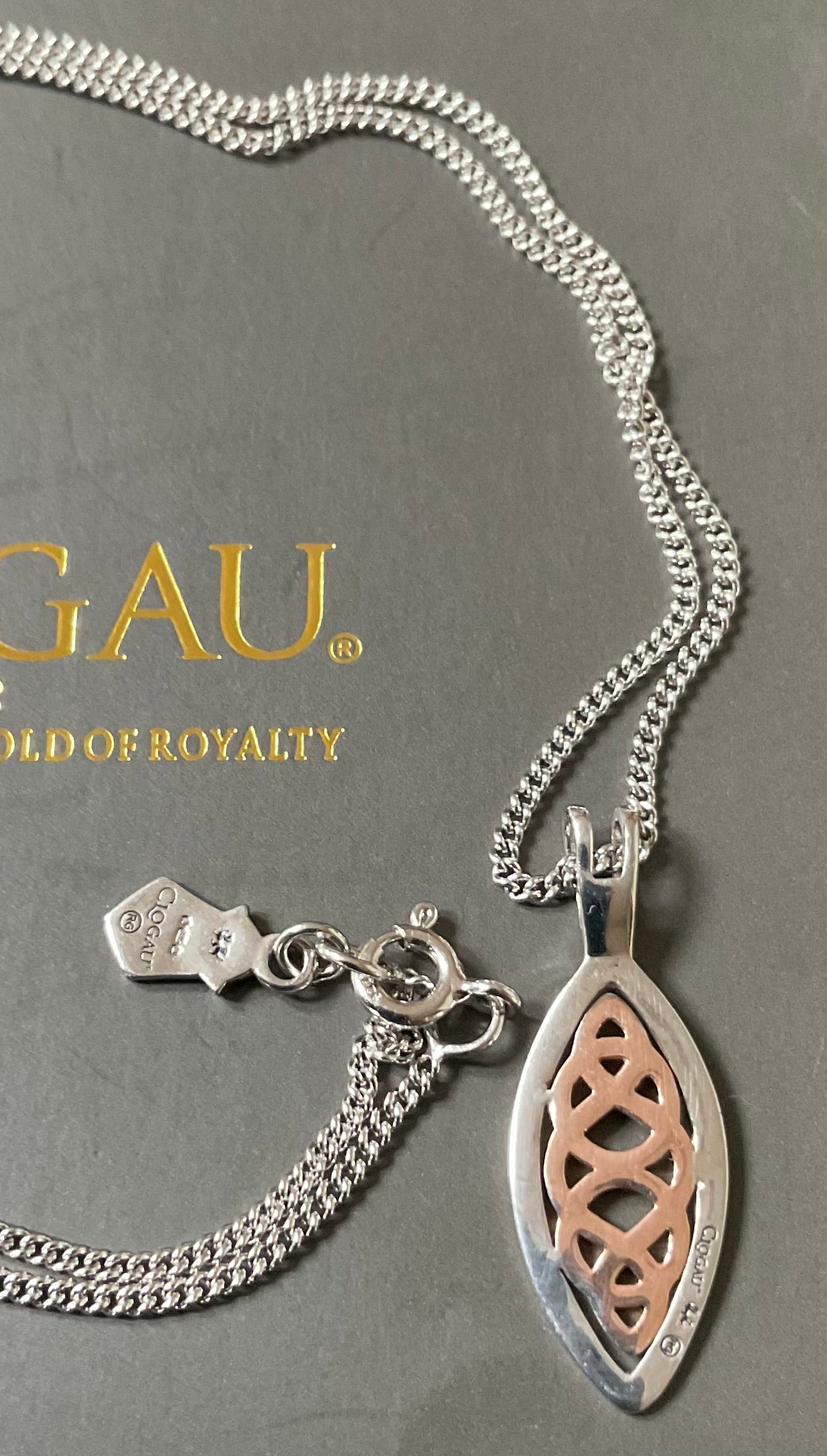 Clogau Queen Eleanor elliptical pendant necklace 18” silver and rose gold