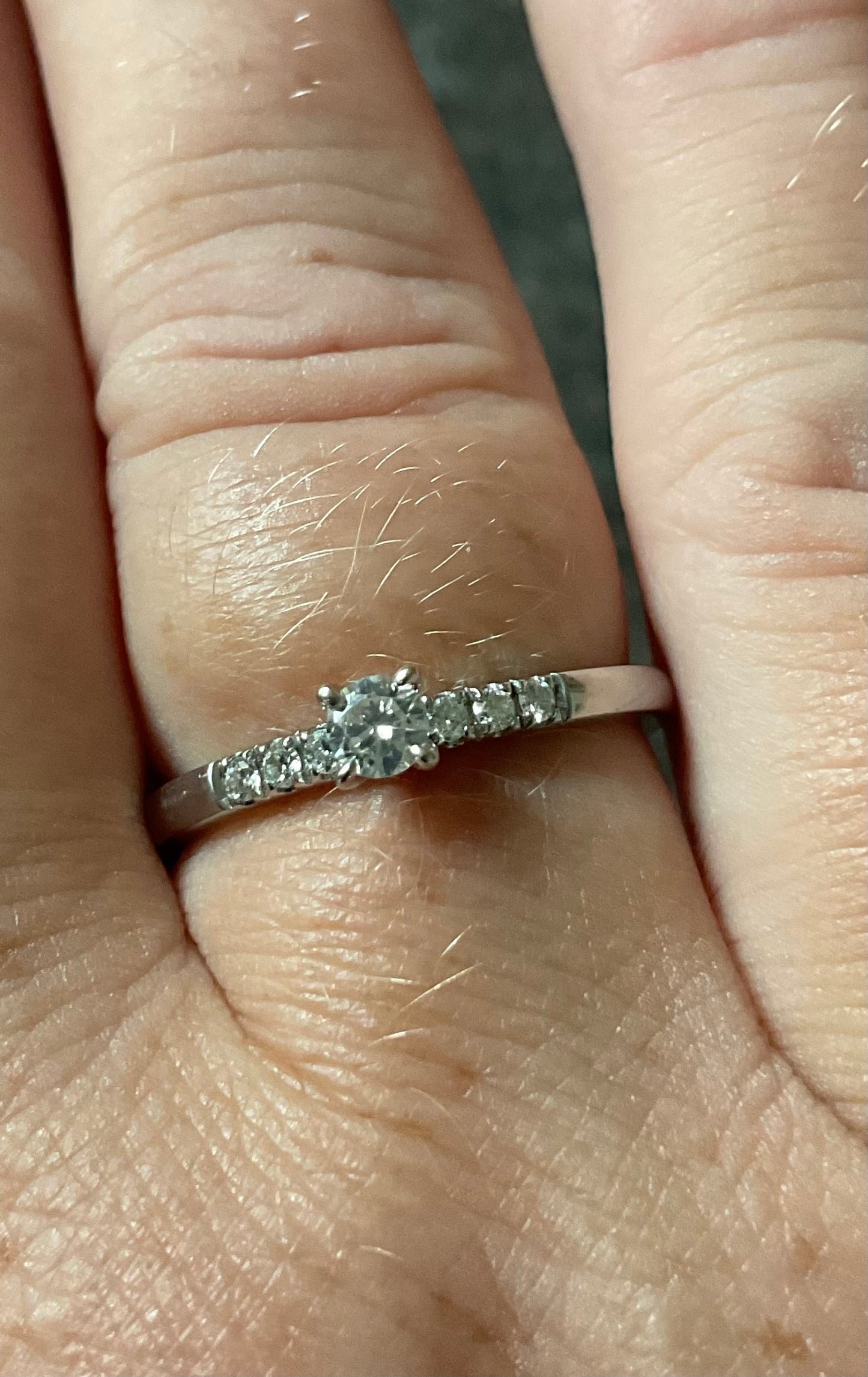 Clogau 9ct White Gold 0.20ct Diamond 2mm Engagement Ring size S RRP £900