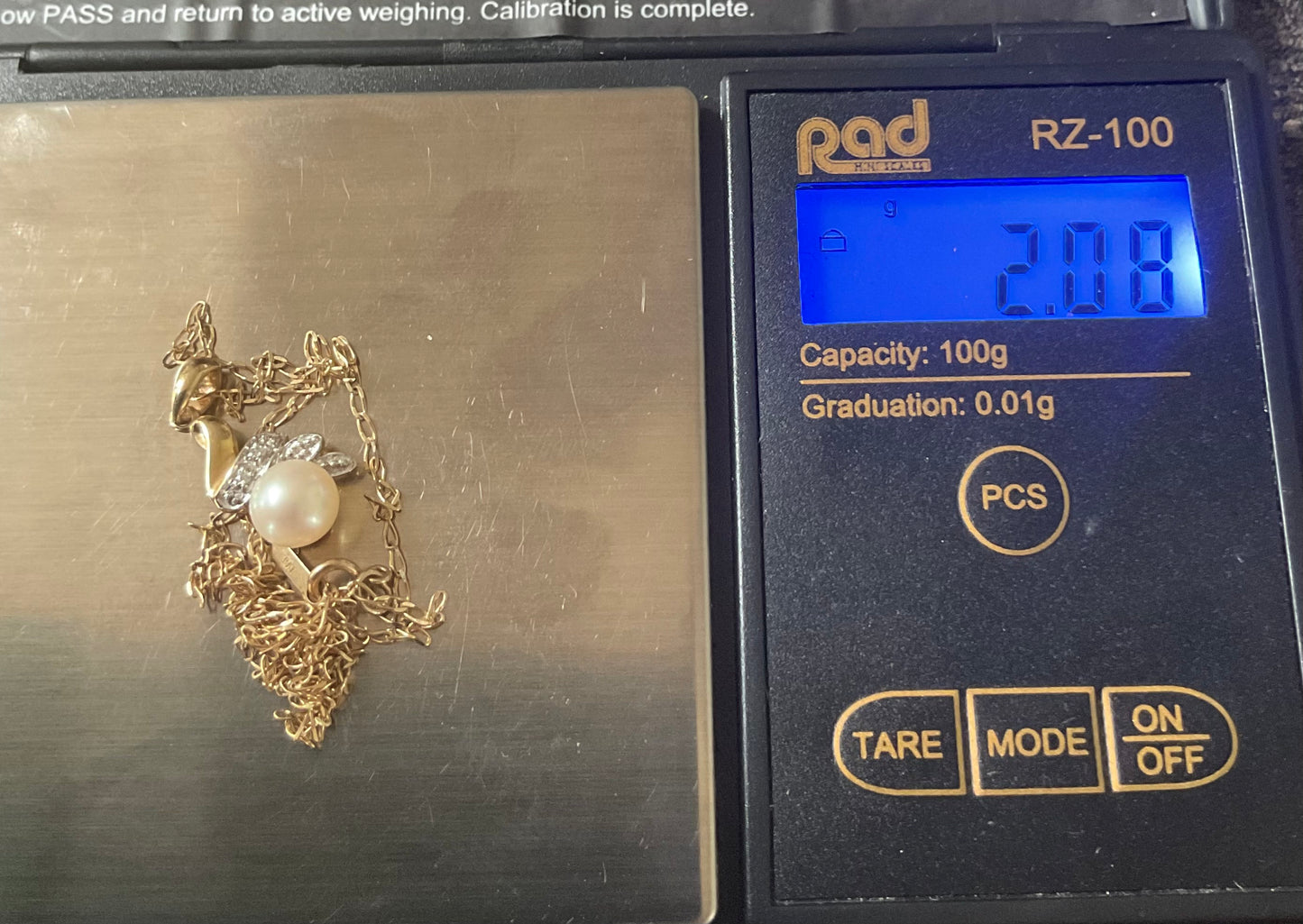 9ct Pearl and Diamond pendant necklace on 18" fine chain