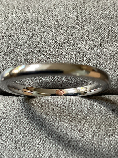 Clogau 9ct white gold 2mm Court Shaped Wedding band ring size P