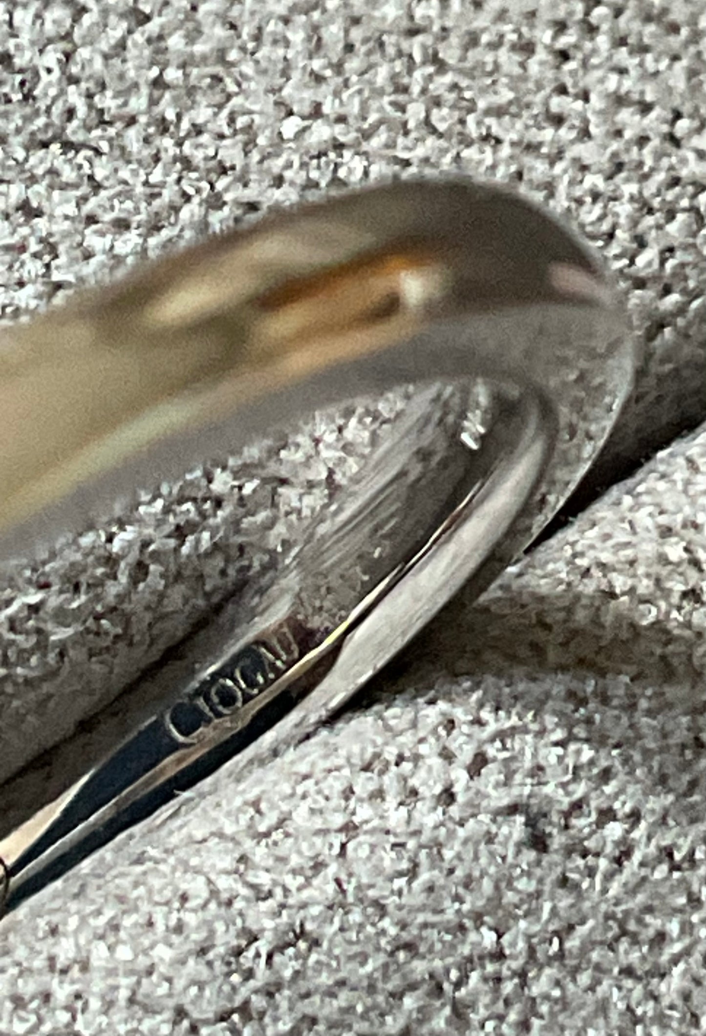 Clogau 9ct white gold 2mm Court Shaped Wedding band ring size P