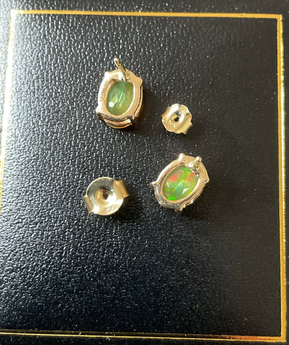 10K Ethiopian Welo Opal Oval cut stud earrings 8x6mm yellow gold TGGC