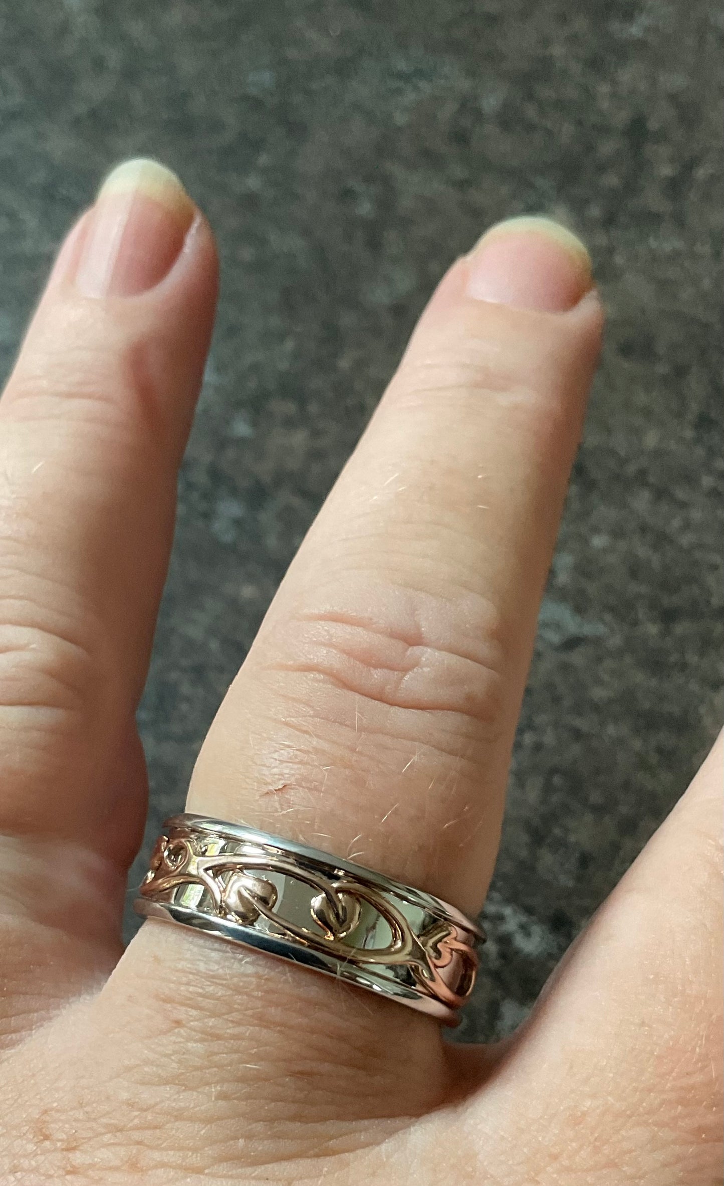 Clogau Unisex Tree of Life 7mm Wide channel Band ring size W1/2 and Y1/2 silver and rose gold Ladies Gentlemen