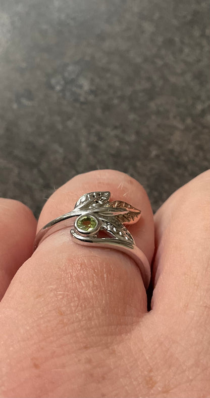 Clogau Awelon Peridot leaves ring size P silver and rose gold