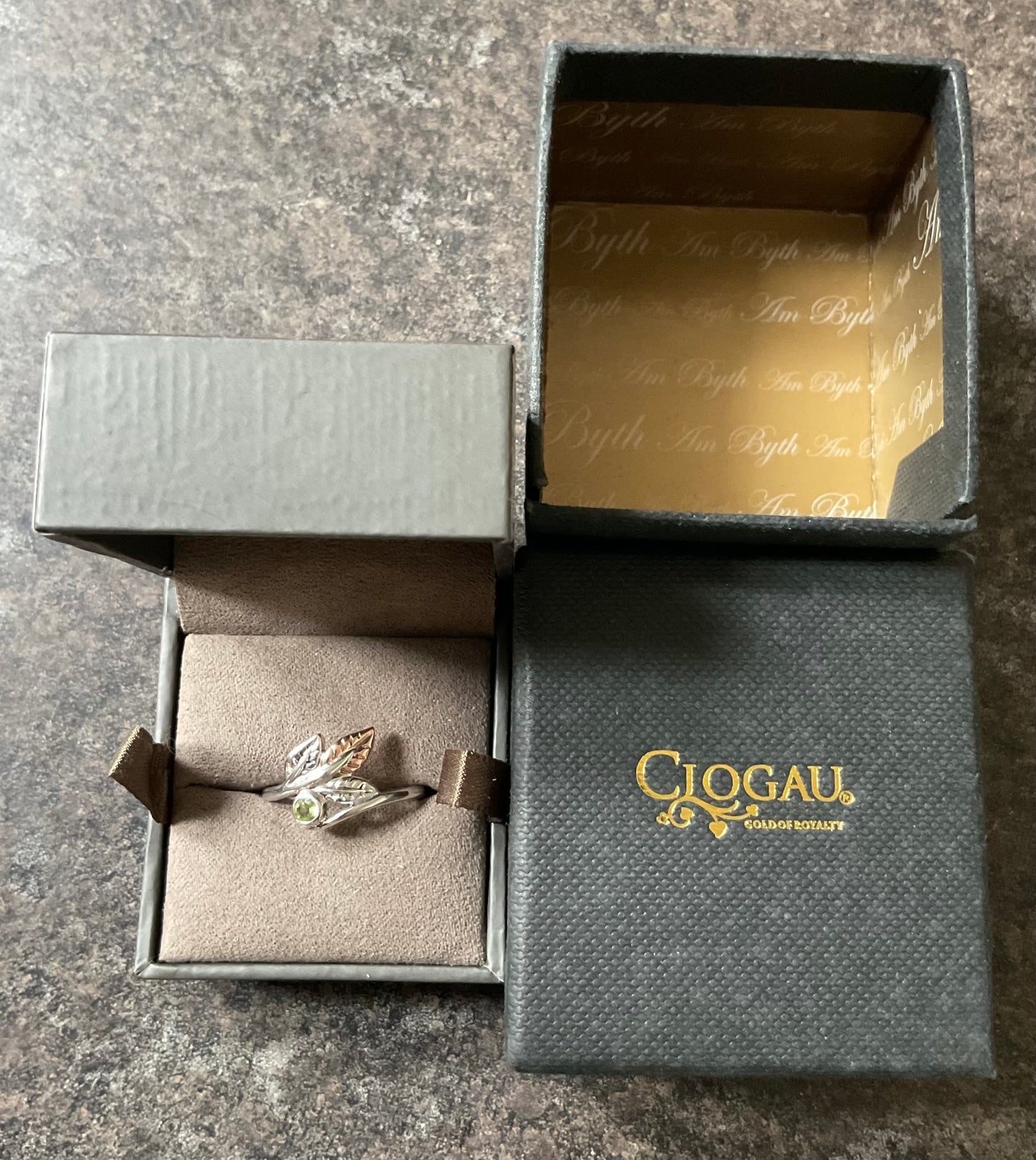 Clogau Awelon Peridot leaves ring size P silver and rose gold
