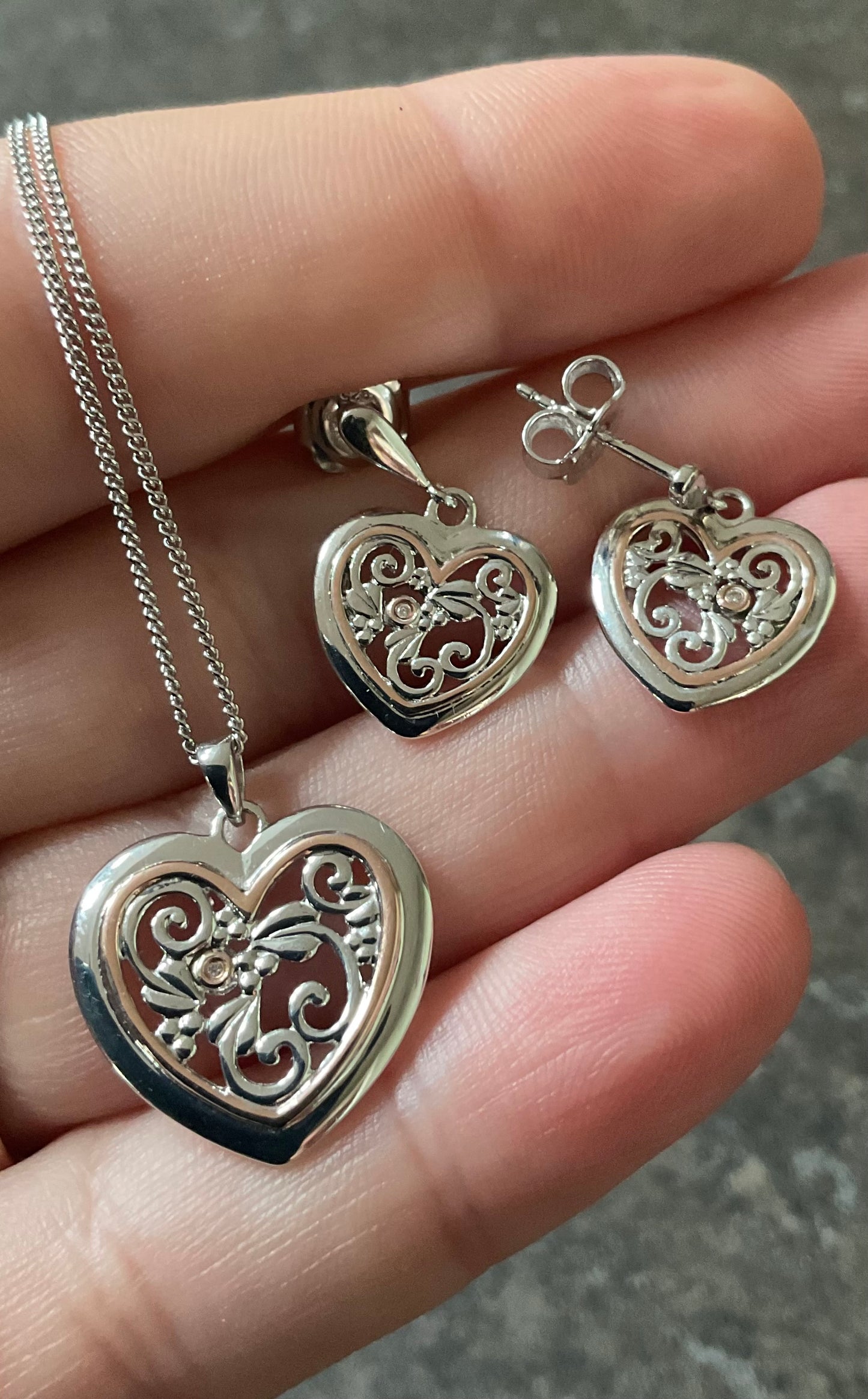 Clogau Tree of Life One Diamond Heart pendant necklace 18-22” and earrings set in silver and rose gold