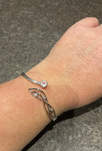 Clogau Nature’s Wonder Swallow Falls Waterfall White Topaz bangle in silver and rose gold