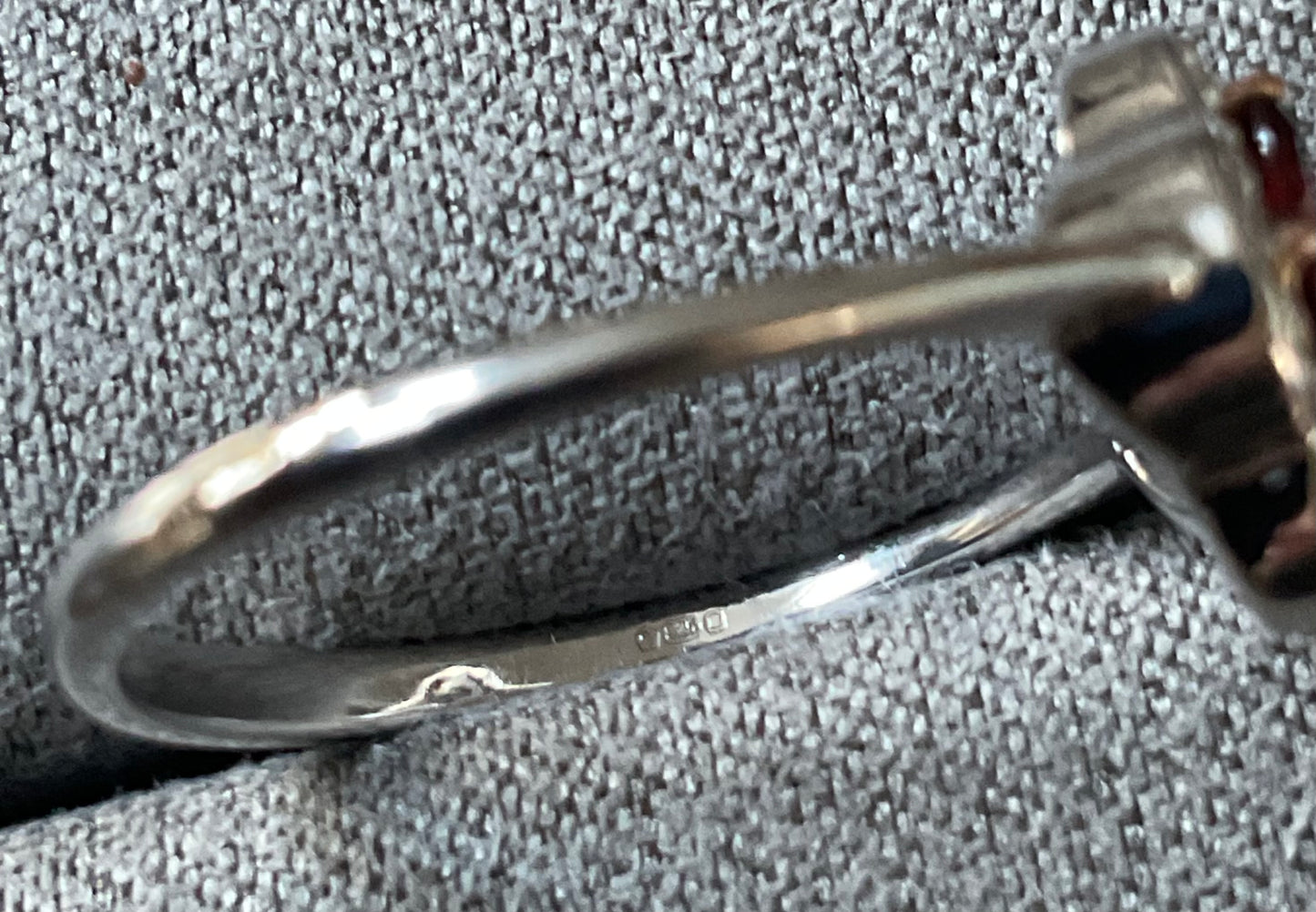 Clogau Garnet Tudor Court white topaz ring in silver and rose gold size O and P