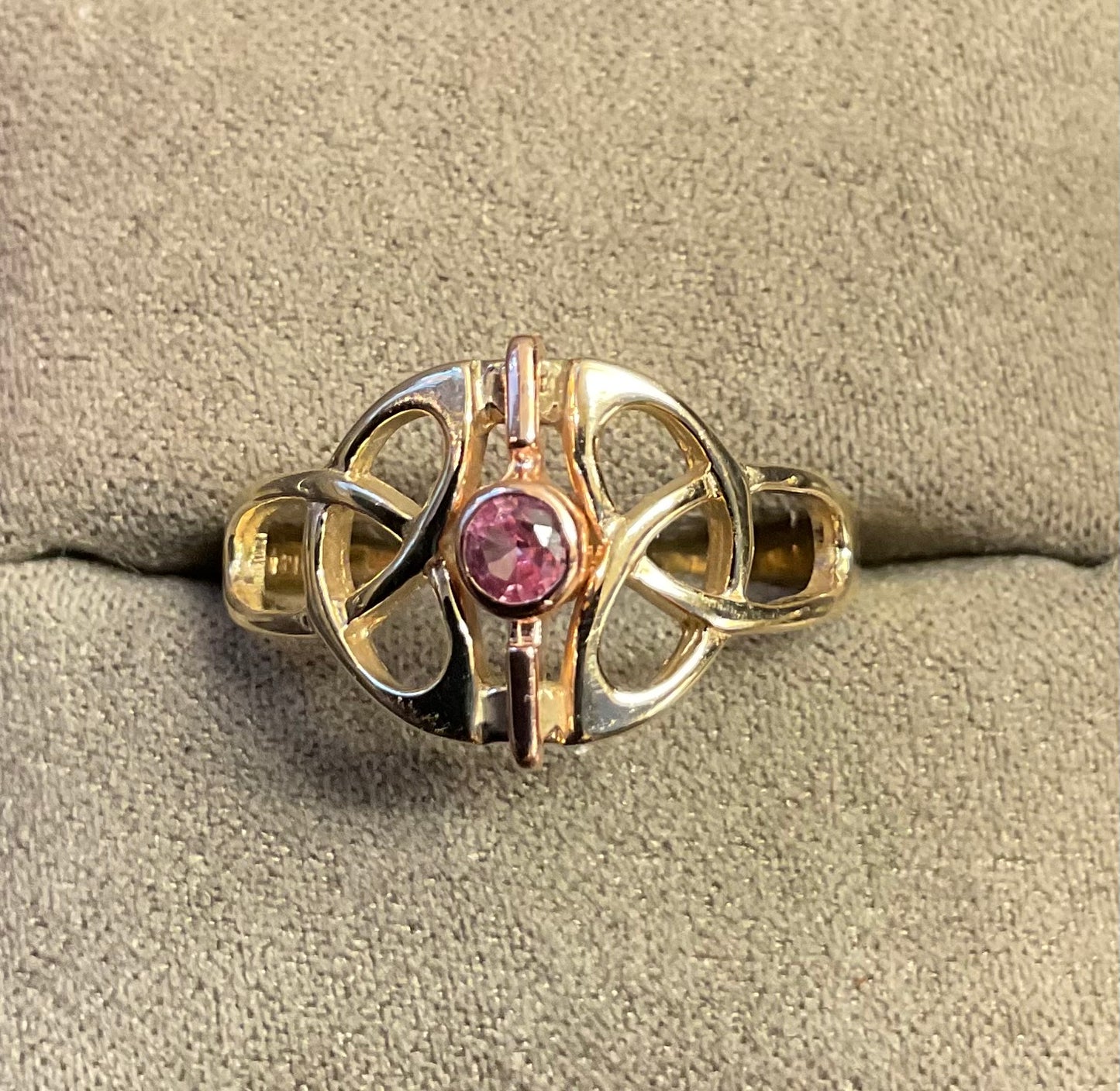 Vintage Clogau 9ct Pink Sapphire Celtic knot Unisex ring size O in yellow and rose gold