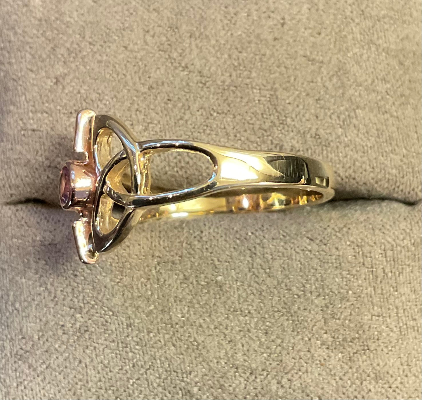 Vintage Clogau 9ct Pink Sapphire Celtic knot Unisex ring size O in yellow and rose gold