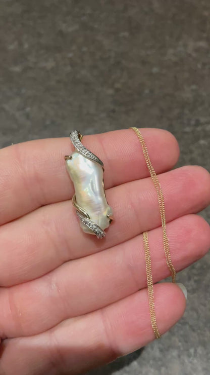 Vintage 9ct Baroque Pearl and Diamond pendant necklace 18” yellow gold