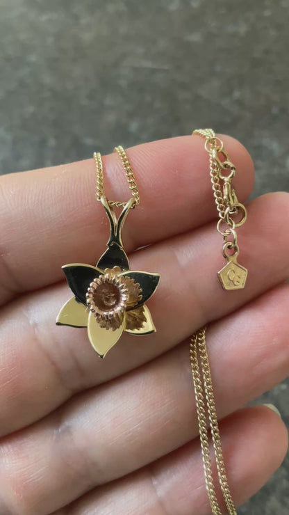 Clogau 9ct Daffodil pendant 18” necklace in yellow and rose gold 5.25g