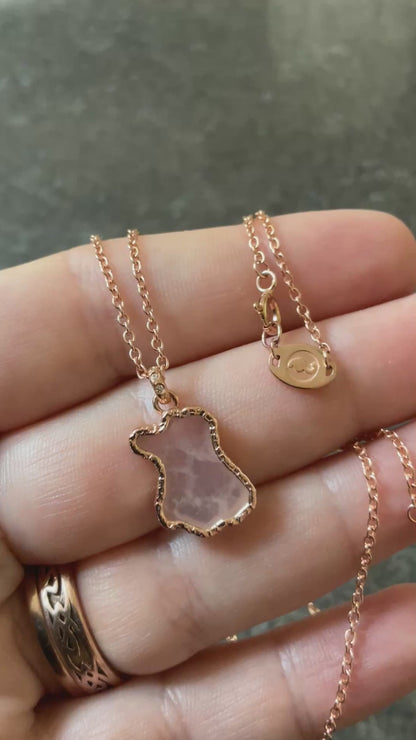 Clogau 9ct Lady of Love Rose Quartz pendant necklace in rose gold 18-22” RRP £580