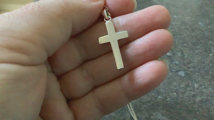 925 sterling silver cross pendant on 18" 925 silver chain